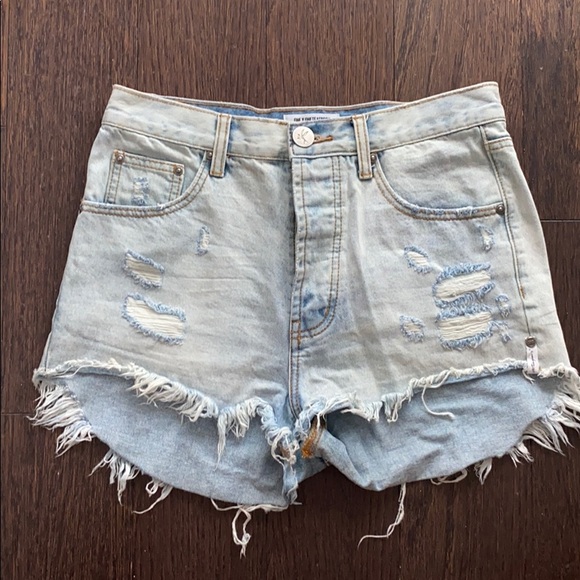 One Teaspoon Shorts - Picture 1 of 4